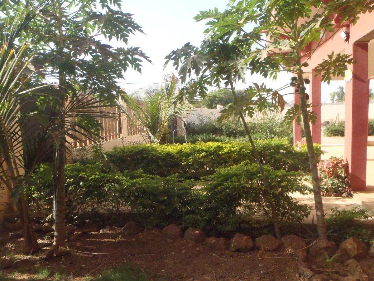 Chez Medzo Et Patou Hotel Popenguine Exterior photo